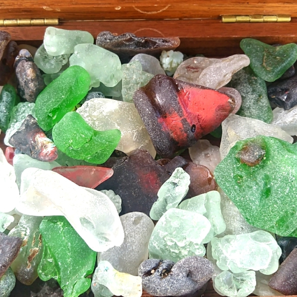Box of Bonfire Glass
